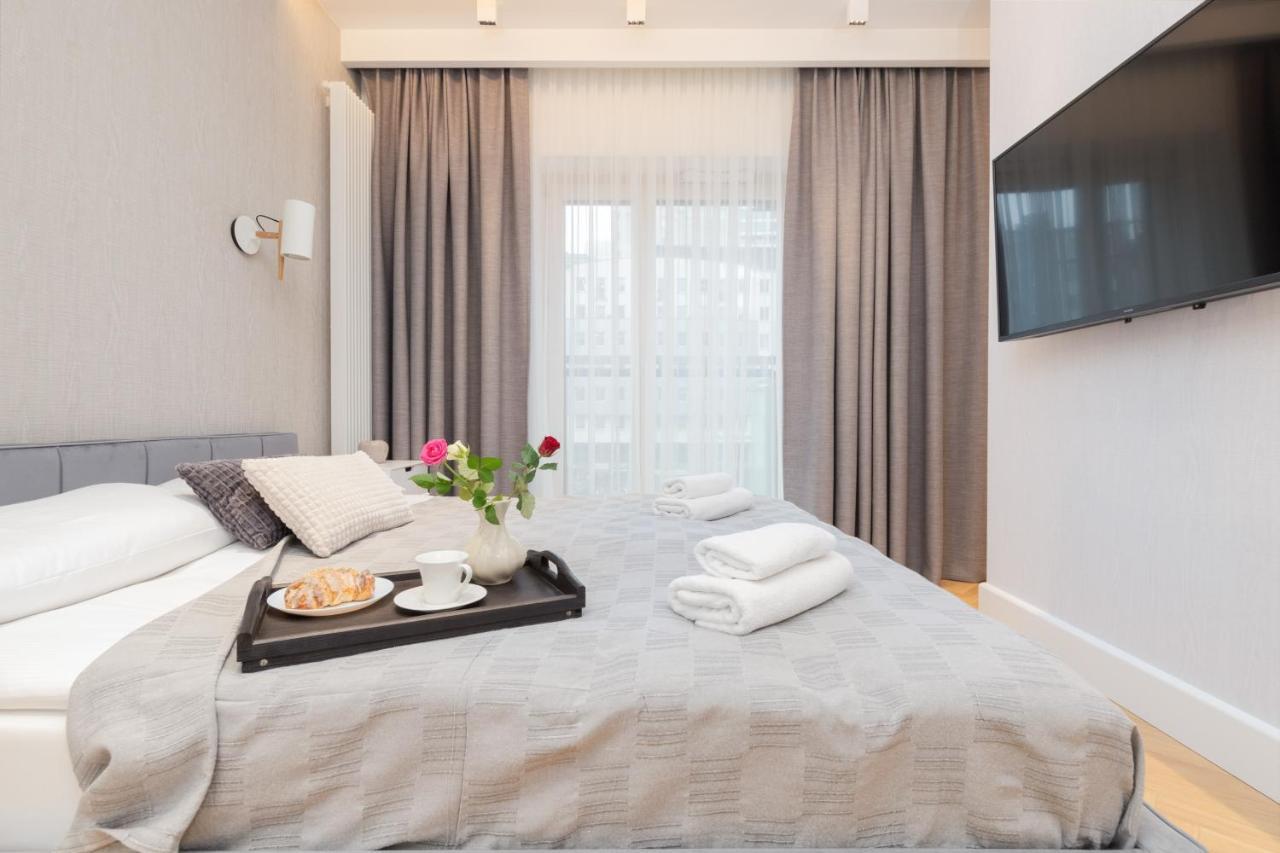 Mennica Residence - City Center Apartments By Noclegi Renters 바르샤바 외부 사진
