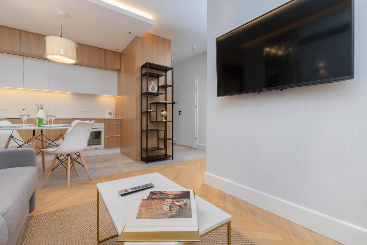 Mennica Residence - City Center Apartments By Noclegi Renters 바르샤바 외부 사진