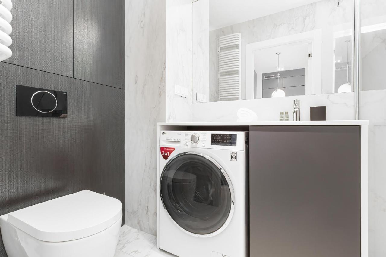 Mennica Residence - City Center Apartments By Noclegi Renters 바르샤바 외부 사진