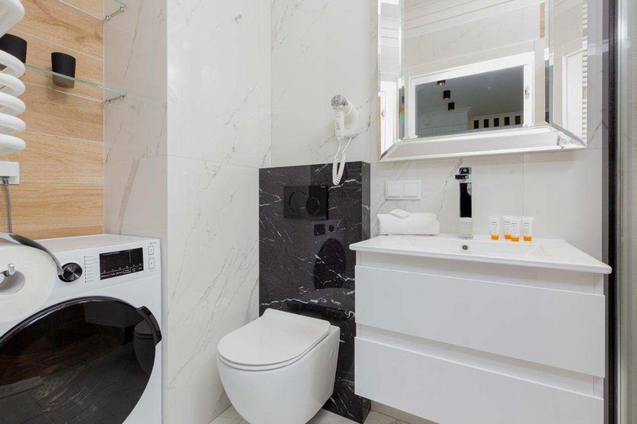 Mennica Residence - City Center Apartments By Noclegi Renters 바르샤바 외부 사진